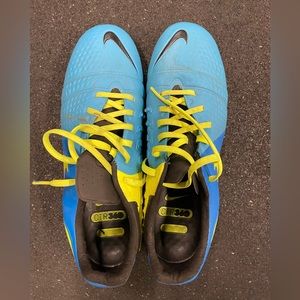 Nike men’s soccer cleats